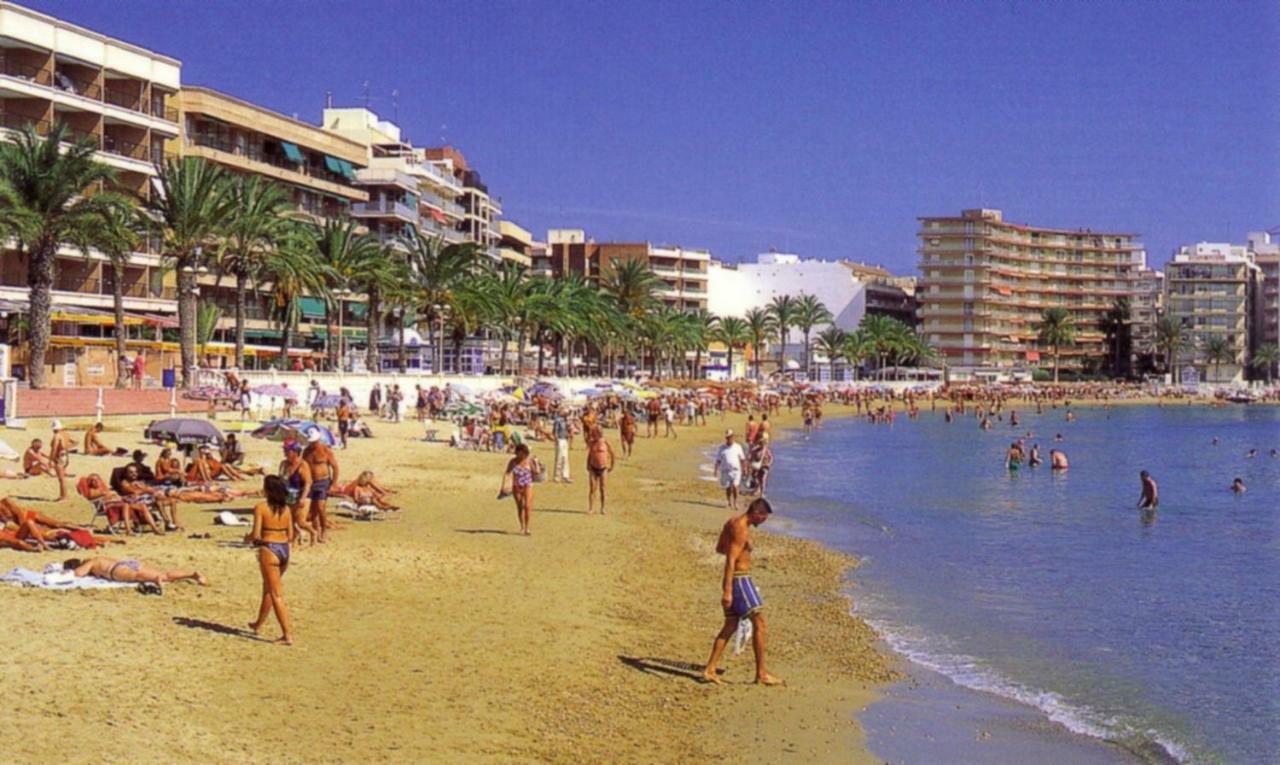 Downtown With Wifi & Tv Box Lägenhet Torrevieja Exteriör bild
